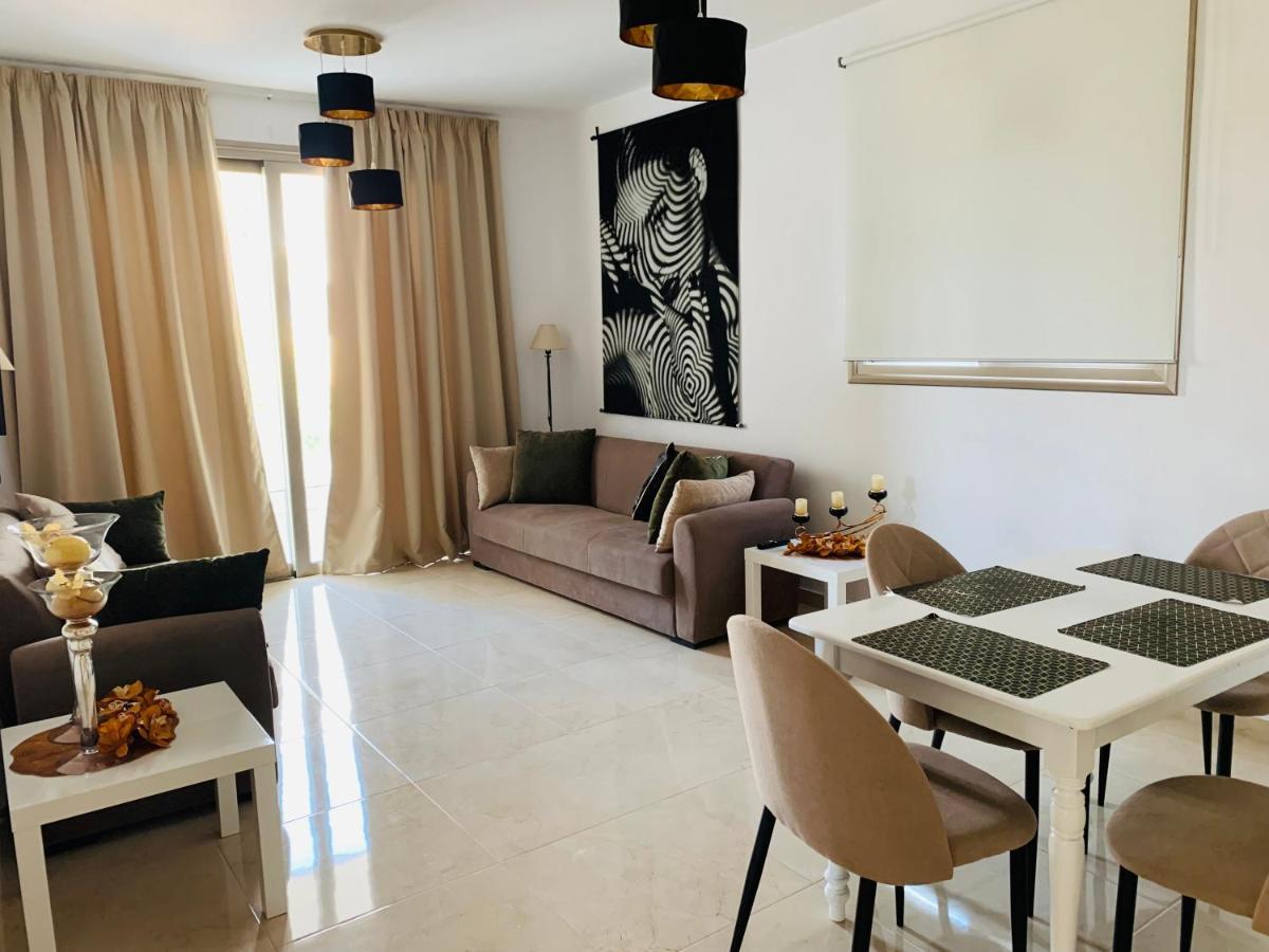 Harmony Seaview Apartments Paphos ภายนอก รูปภาพ