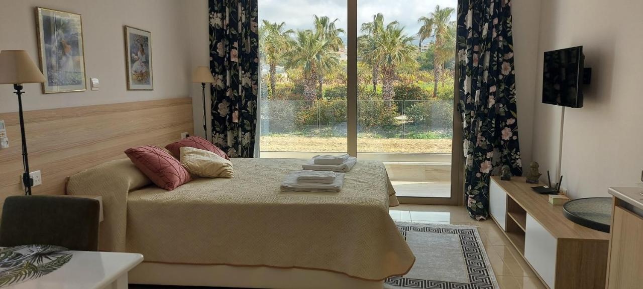 Harmony Seaview Apartments Paphos ภายนอก รูปภาพ