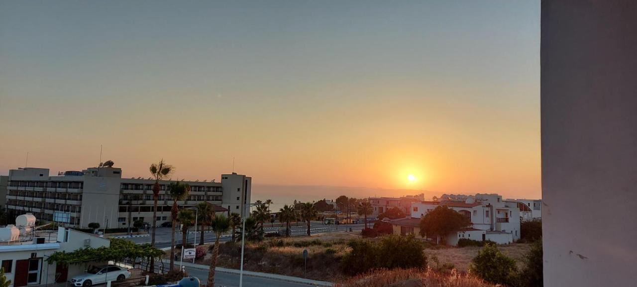 Harmony Seaview Apartments Paphos ภายนอก รูปภาพ