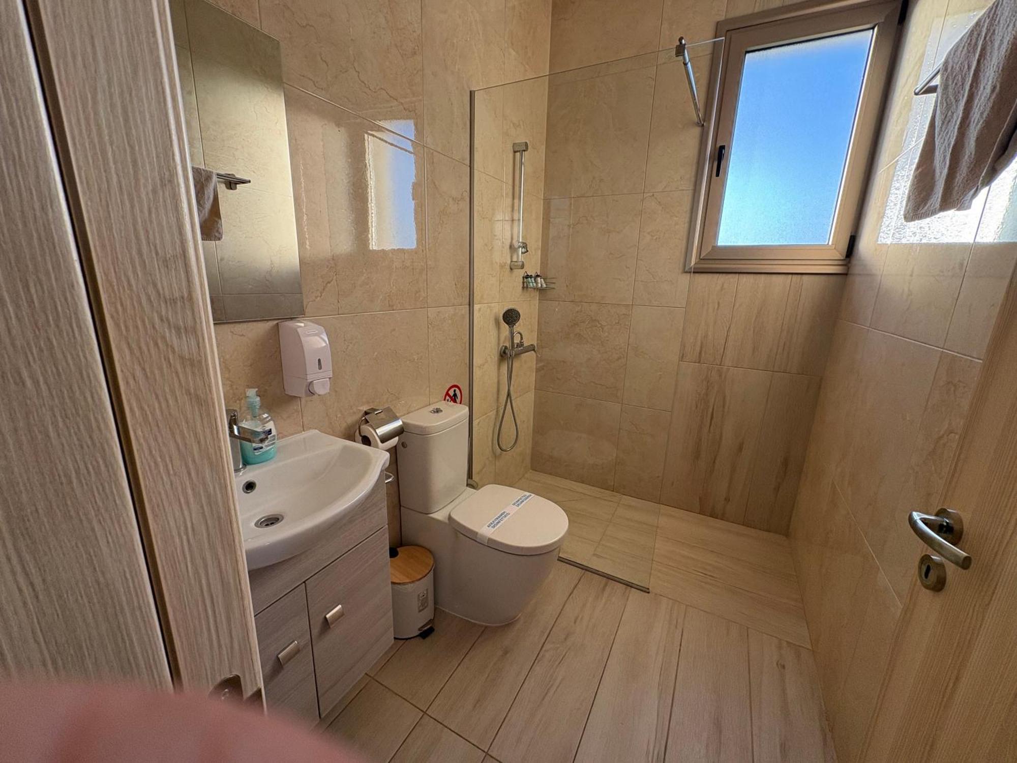 Harmony Seaview Apartments Paphos ภายนอก รูปภาพ