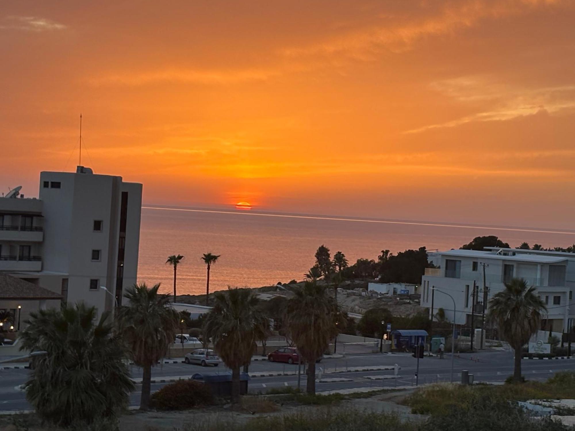 Harmony Seaview Apartments Paphos ภายนอก รูปภาพ